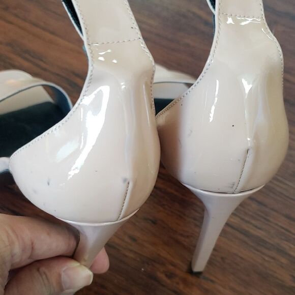 Saint Laurent Pink Beige Patent Leather Heels Size 38.5 Flawed - Picture 8 of 12